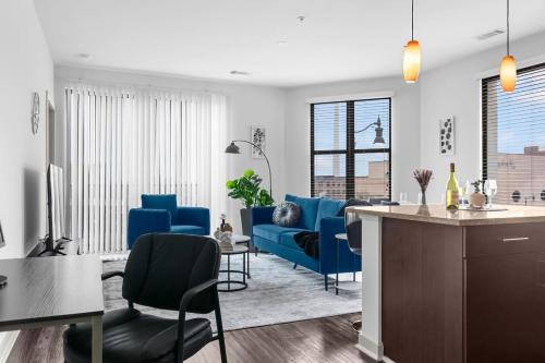Five Points South Casa | Urban Elegance and Stylish Two Bedroom Apt