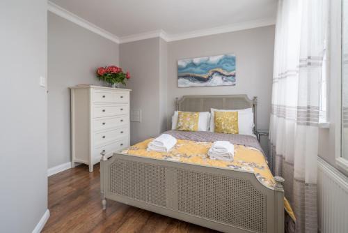 Island Gardens Casa | Urban Escape - Spacious 3-Bedroom Home Close to Canary Wharf
