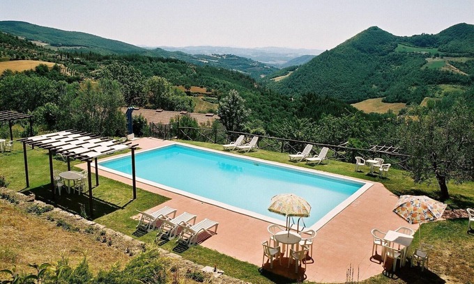 Monte Santa Maria Tiberina Otro | Casa rural en Umbría con piscina y jardín