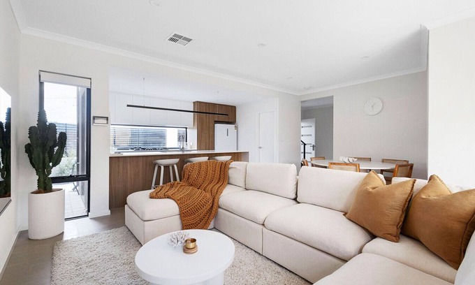 Hillarys Casa | Urban Haus - Hillarys