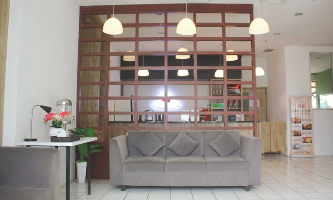 Serpong Hotel | Urban Hotel Serpong