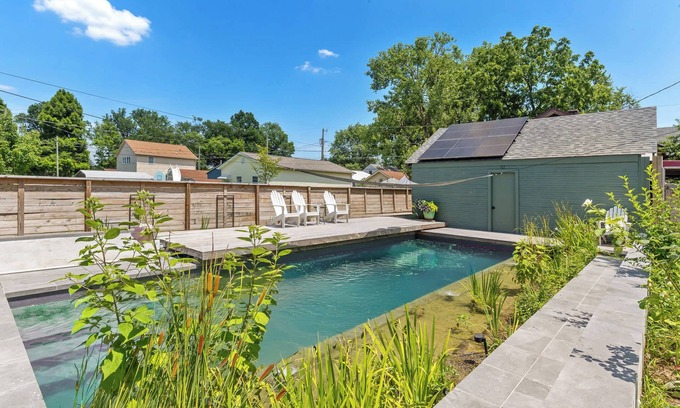 Jeffersonville Casa | Urban Lakeside Retreat