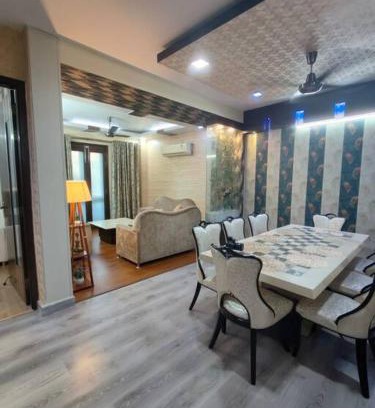 Pashim Vihar Apartamento | Urban Majestic 3BHK West Delhi