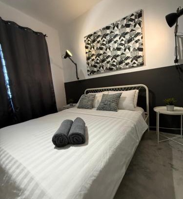 Kampung Ladang Tok Pelam Apartamento | URBAN MONO STUDIO for 2Pax -9Min to PasarPayang-MayangMall-Drawbridge
