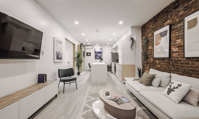 Hochelaga Apartamento | URBAN OASIS 4 BEDROOMS UNIT IN QUIET NEIGHBORHOOD