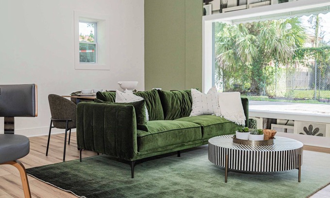 Springfield Casa | Urban Oasis - A Newly Renovated 4BR Dream!