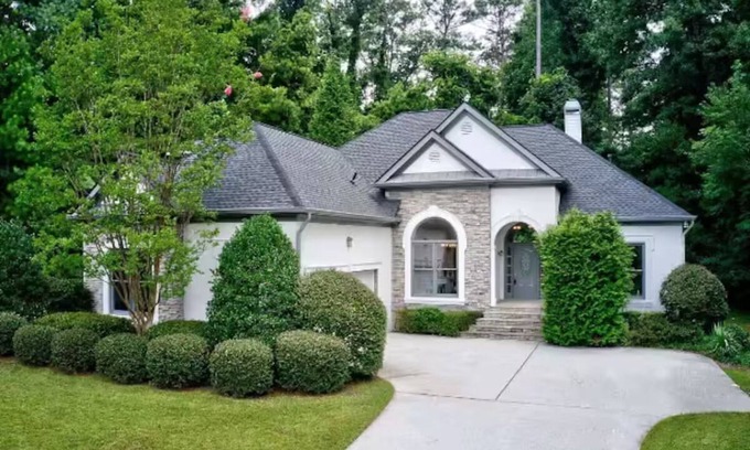 Atlanta Casa | Urban Oasis: Luxe 4BR in Cascade