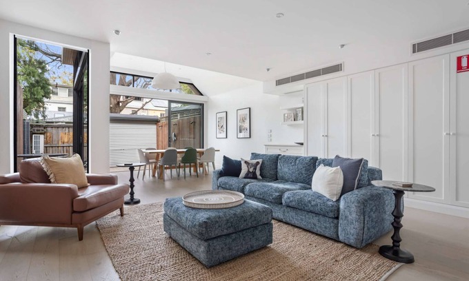 Newtown Casa | Urban oasis: Stylish 4BR retreat in vibrant Newtown
