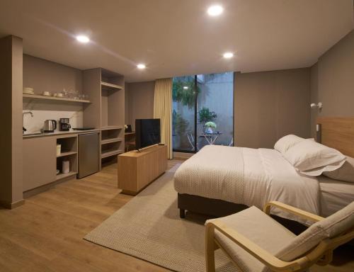 Financial District Apartamento | Urban Retreat in Bogotá - Design & Comfort