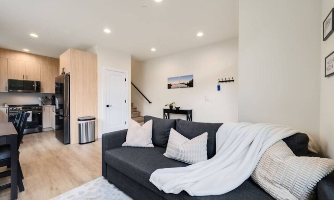 Roosevelt Apartamento | Urban Roosevelt/Greenlake Getaway