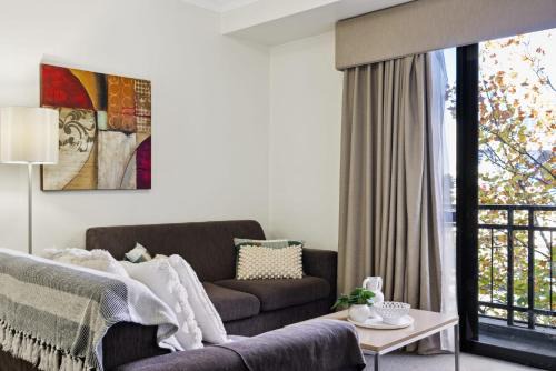 Northbridge Apartamento | Urban Serenity 2 Bedroom Apt with Stunning Views