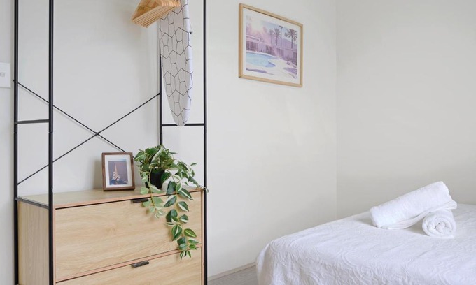 Ultimo Casa | Urban Stay Central Convenience on Broadway Ultimo