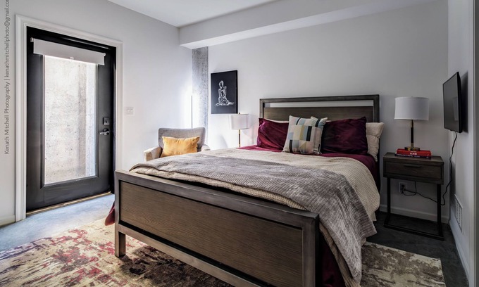 Columbus Park Apartamento | Urban Studio Retreat in Columbus Park – The Traveler!