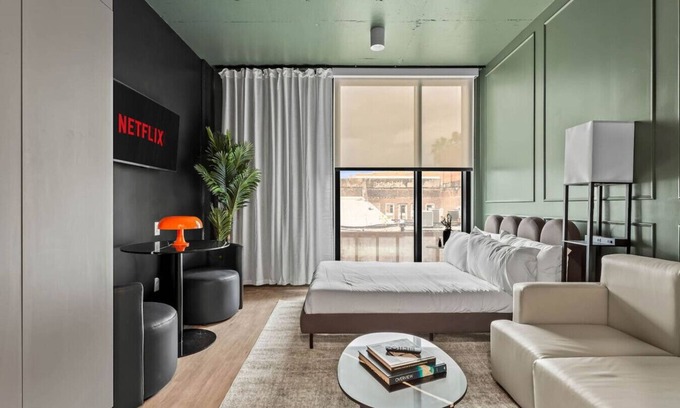 Historic Ybor Apartamento | Urban Ybor Studio | Free Parking | Mins to DT!
