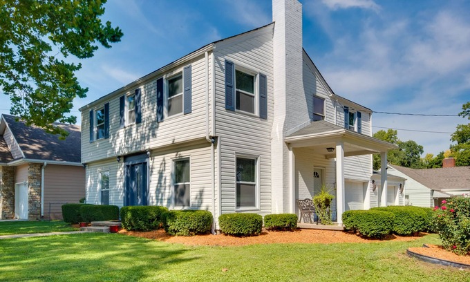 Urbandale Casa | Urbandale Oasis: Game Room, Patio, Grill & More!