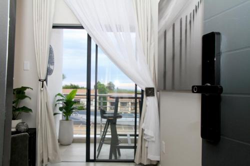 Greater Johannesburg Metropolitan Area Apartamento | Urbane- By LaSerene -Carlswald