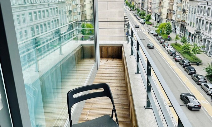 Rogier Apartamento | UrbanStay Suites - New and modern Emile Jacqmain Downtown Suite