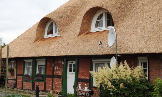 Demmin Apartamento | Urlaub Unterm Reetdach - Ferienwohnung