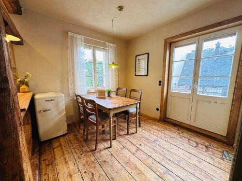 Sebnitz Apartamento | Urlaubsfreude Biedermann Haus Blumenglück - Gänseblümchen