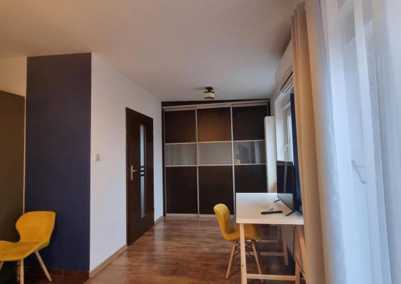 Wolsztyn Apartamento | Uroczy apartament z parkingiem.