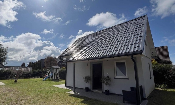 Pustkowo Chalet De Esquí | Urokliwy Domek Wakacyjny nad Morzem, Otoczony Lasem Sosnowym