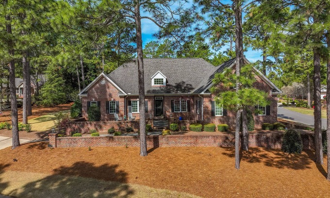 Southern Pines Casa | US Open! Golf Community, Sleeps 8, Minutes from Pinehurst #2.