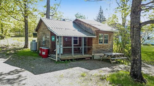 Portage Lake Casa | Portage Lakeside Cabins in Portage Lake, ME