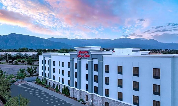 Southwest Colorado Springs Hotel | Hotel de 3 estrellas ∙ Hampton Inn & Suites Colorado Springs/I-25 South