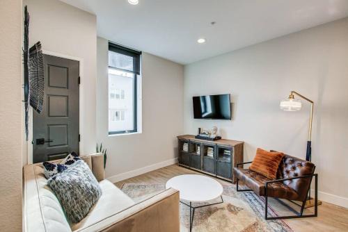 Berkeley Apartamento | UTICA 2 Bedroom 1 Bath with Full Kitchen
