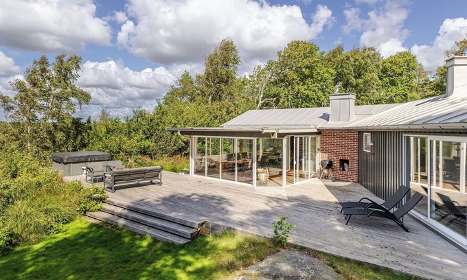 Sloinge Casa | Utsikten by Interhome