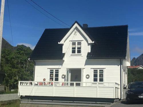 Moskenes Casa | Utsiktsperle på Reine I Lofoten
