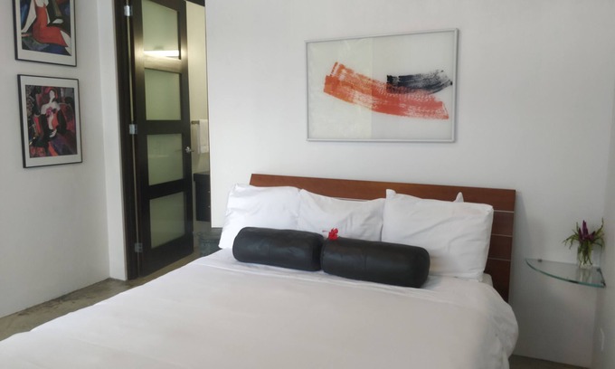 Ballena Cama Y Desayuno | Uvita - Habitación de jengibre. Propiedad privada cerrada de 43 acres.