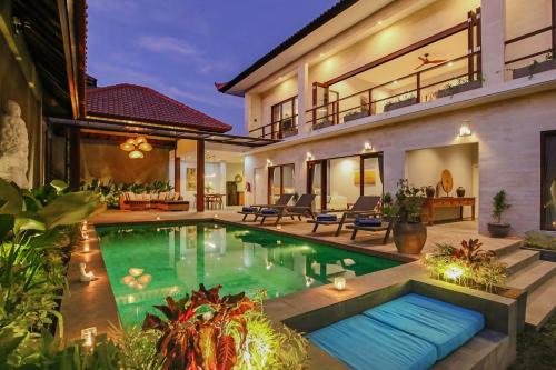 Batu Bolong Villa | Uwu Villas