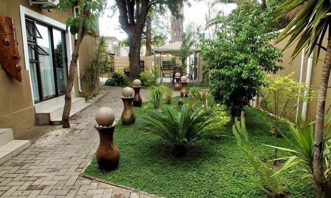Windhoek Central Cama Y Desayuno | Uzuri Guesthouse