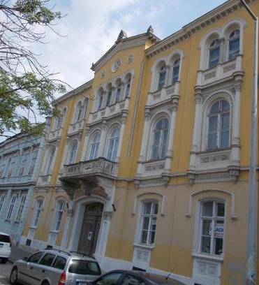 Szekesfehervar Apartamento | Vörösmarty tér Apartman