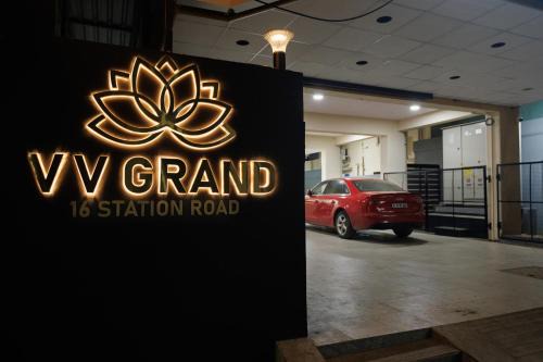 West Mambalam Hotel | V V Grand