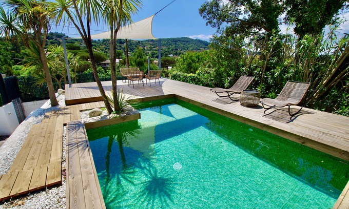 Mont Barbat Villa | V&V Lloret-Villa Cinta:lujosa villa con piscina privada y aire acondicionado