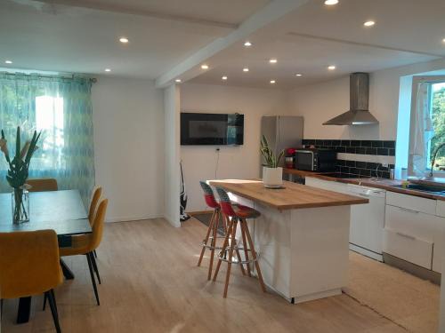 Baigts-de-Bearn Casa | Vacances entre plage et montagnes