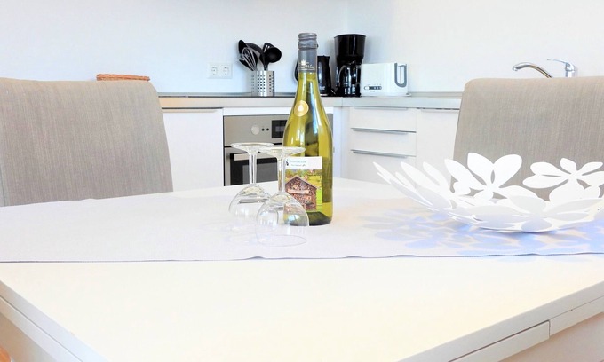 Endingen am Kaiserstuhl Apartamento | Vacation apartment E8 with balcony, 50 sqm, 1 bedroom, max. 4 persons