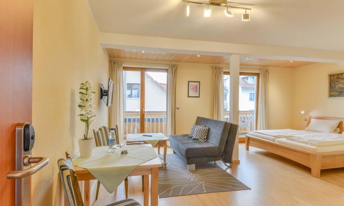 Murnau am Staffelsee Apartamento | Holiday apartment (2-6 people, including breakfast) - Haus am Gries