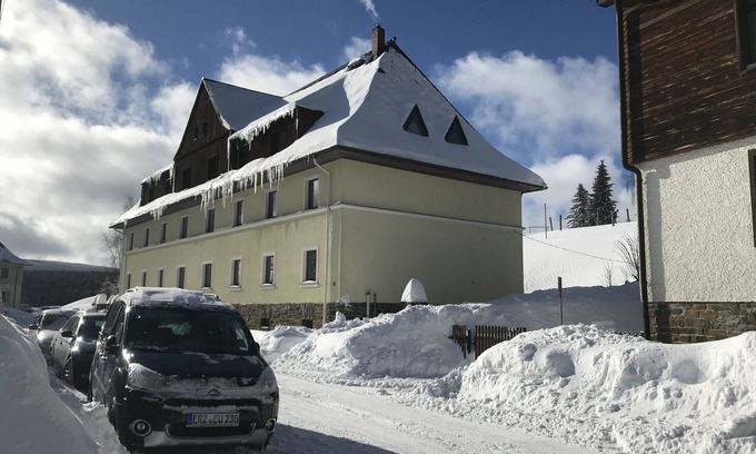 Johanngeorgenstadt Apartamento | Apartamento justo en la pista de esquí de fondo