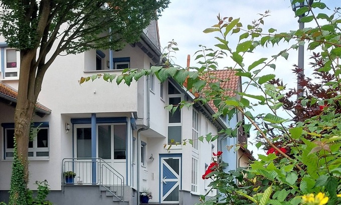Tauberbischofsheim Apartamento | Vacation apartment (50m2) with large terrace and fully equipped kitchen