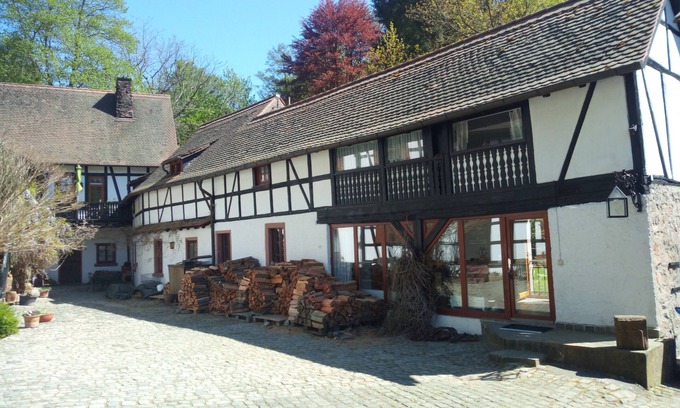 Seeheim-Jugenheim Apartamento | Vacation apartment/apartment for 4 guests with 45m² in Seeheim-Jugenheim (133451)