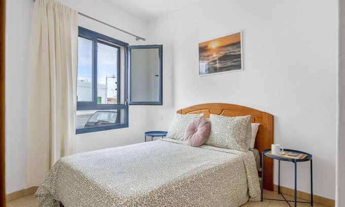 Caleta de Famara Apartamento | Apartamento de vacaciones 'Vivienda Vacacional El Marinero' con Wi-Fi
