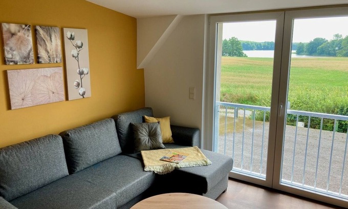 Friedrichswalde Apartamento | Vacation apartment "Wiese", attic 56 sqm, 2 bedrooms, terrace, max. 2 adults + 2 children
