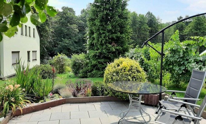 Langenweißbach Apartamento | Vacation apartment in the green Mulde valley