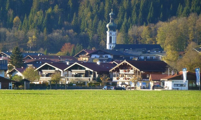 Groissenbach Apartamento | Vrbo Property