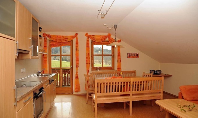 Klinglbach Apartamento | Vacation apartment (70sqm) with balcony and use of sauna