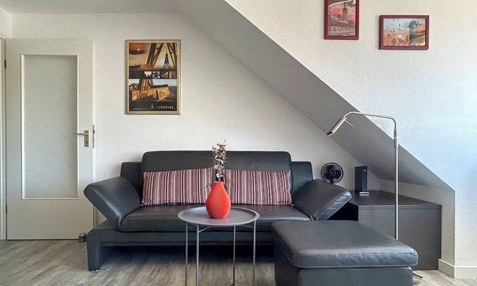 Doese Apartamento | Vacation apartment 17 near the beach in Haus Elbstrom with a view of the Döse spa gardens