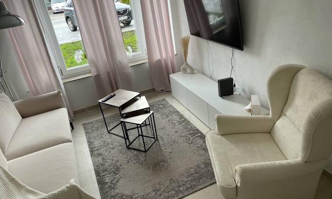Pidingerau Apartamento | Vacation apartment (63 m²) for up to 4 people. Living room with sofa bed, kitchenette, separate bedroom, terrace